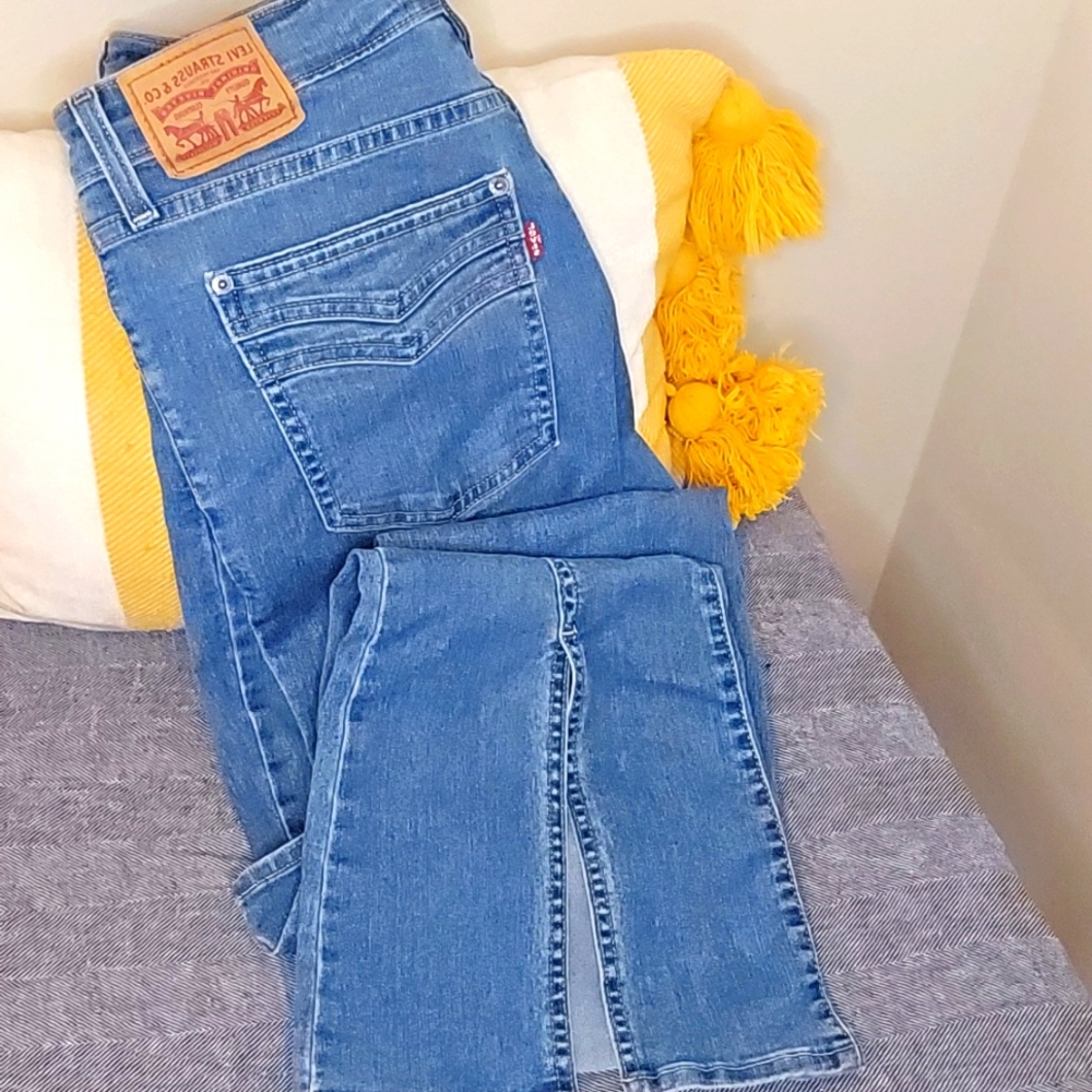 Levis flare jeans size 32 blue